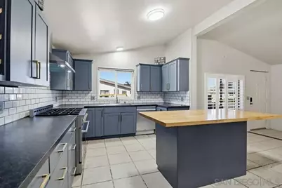  611 Via Santa Paulo, Vista, CA 92081 - Photo 7