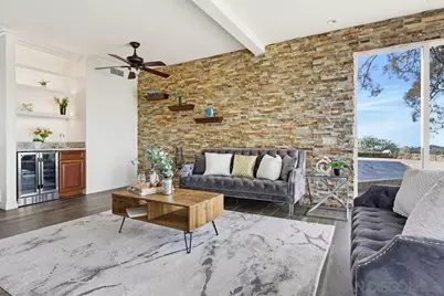  29059 Meadow Glen Wy, Escondido, CA 92026 - Photo 11