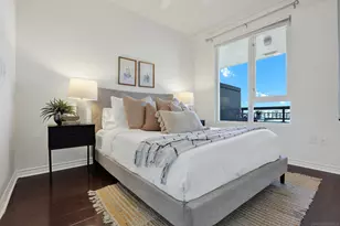 300 W Beech St, San Diego, CA 92101 - Photo 15