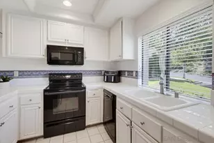 17814 Villamoura Dr, Poway, CA 92064 - Photo 5