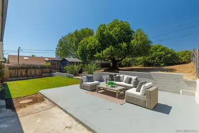  7730 Loma Vista Dr, La Mesa, CA 91942 - Photo 15