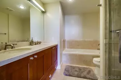  700 W E St #1602, San Diego, CA 92101 - Photo 19