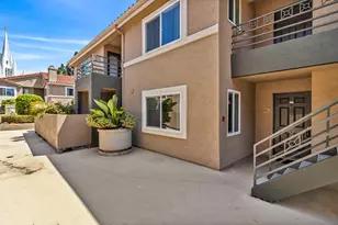 7425 Charmant Dr, San Diego, CA 92122 - Photo 1