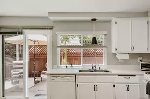 10825 Caravelle Pl, San Diego, CA 92124 - Photo 5