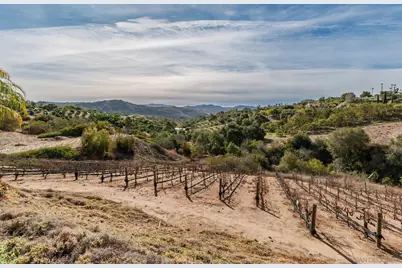  2635 Vista De Palomar, Fallbrook, CA 92028 - Photo 41