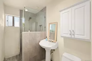 3939 Santa Cruz Ave, San Diego, CA 92107 - Photo 15