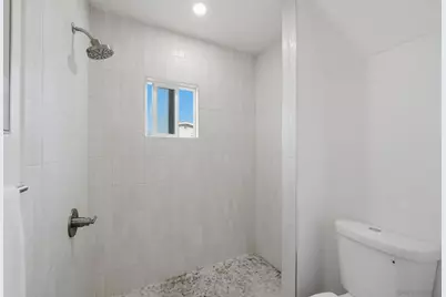  112 Country Club Drive, Chula Vista, CA 91911 - Photo 17