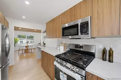  112 Country Club Drive, Chula Vista, CA 91911 - Photo 11