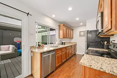  1242 River Glen Row #40, San Diego, CA 92111 - Photo 7