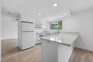 155 Rosebay Dr, Encinitas, CA 92024 - Photo 3