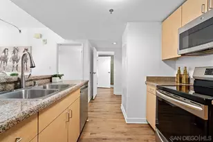 425 W Beech St, San Diego, CA 92101 - Photo 15
