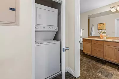  1150 J Street #204, San Diego, CA 92101 - Photo 21