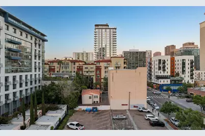  300 W Beech #608, San Diego, CA 92101 - Photo 35