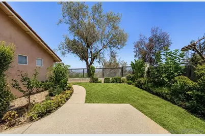 1992 Ridge Way Glen, Escondido, CA 92029 - Photo 11