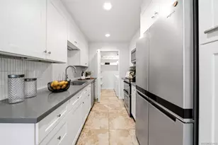 7828 Camino Raposa, San Diego, CA 92122 - Photo 9