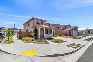 34470 Sakura, French Valley, CA 92596 - Photo 3