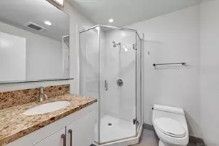 321 Tenth Ave, San Diego, CA 92101 - Photo 23