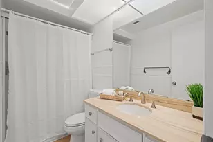 12140 Rancho Bernardo Dr, San Diego, CA 92128 - Photo 17