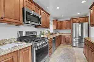 3619 Lotus Dr, San Diego, CA 92106 - Photo 17