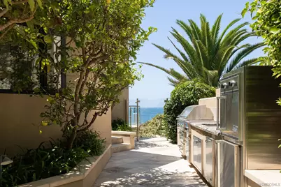  1828 Spindrift Dr, La Jolla, CA 92037 - Photo 27
