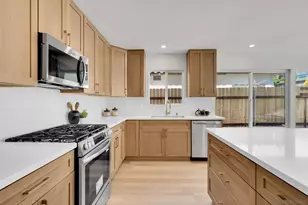 1360 Cerritos Ct, Chula Vista, CA 91910 - Photo 7