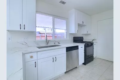  386-90 Richardson Ave, El Cajon, CA 92020 - Photo 27