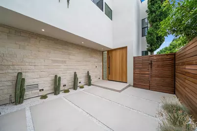  7376 Fay Ave, La Jolla, CA 92037 - Photo 9
