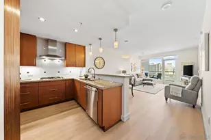 325 Seventh Ave, San Diego, CA 92101 - Photo 3