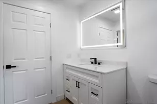 4180 Cleveland Ave, 10, CA 92103 - Photo 13