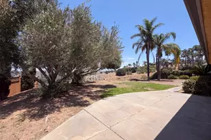 30181 Via Maria Elena, Bonsall, CA 92003 - Photo 33
