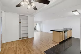 8332 Regents Rd, San Diego, CA 92122 - Photo 7