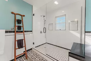 4642 E Talmadge Dr, San Diego, CA 92116 - Photo 19
