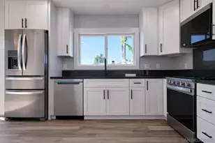 3006 Yonge St, San Diego, CA 92106 - Photo 3
