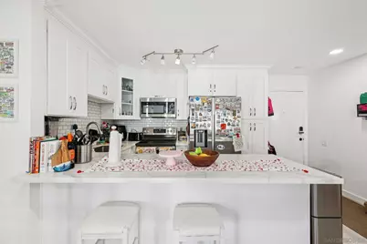  4600 Lamont St #204, San Diego, CA 92109 - Photo 3