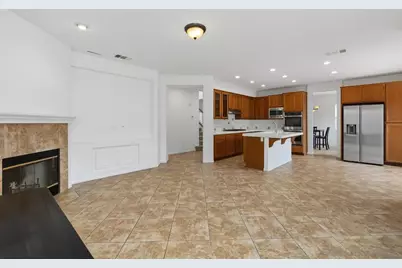  379 Edgewater Dr., San Marcos, CA 92078 - Photo 9