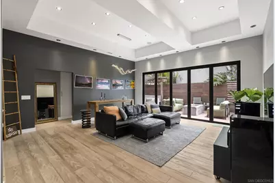  803 Wilbur Ave, San Diego, CA 92109 - Photo 3