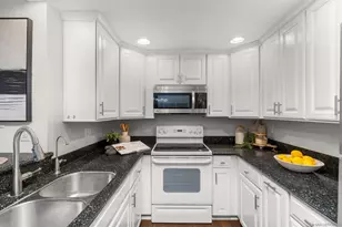 6884 Caminito Montanoso, San Diego, CA 92119 - Photo 9