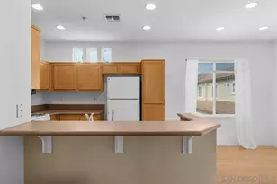 6073 Citracado, Carlsbad, CA 92009 - Photo 7