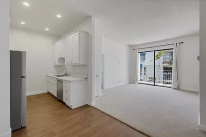  8310 Regents Rd #2A, San Diego, CA 92122 - Photo 3