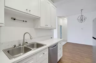 8310 Regents Rd, San Diego, CA 92122 - Photo 1