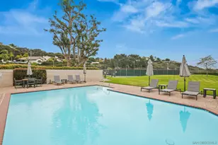 2538 Caminito Muirfield, La Jolla, CA 92037 - Photo 39