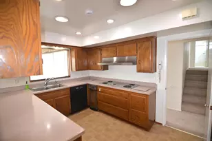 6137 Arno Dr, San Diego, CA 92120 - Photo 13