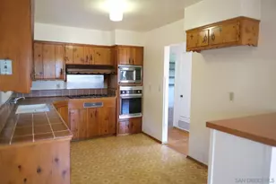 1101 Cresthill Pl, El Cajon, CA 92021 - Photo 7
