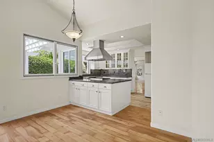 8223 Caminito Lacayo, La Jolla, CA 92037 - Photo 17