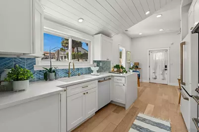  305 Pomona Ave, Coronado, CA 92118 - Photo 9