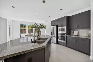13516 Peach Tree Way, San Diego, CA 92130 - Photo 9