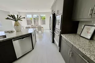 13516 Peach Tree Way, San Diego, CA 92130 - Photo 11