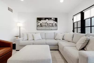  137 Via Coronado, Rancho Santa Fe, CA 92091 - Photo 17