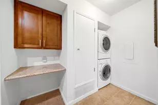 2510 Navarra, Carlsbad, CA 92009 - Photo 23