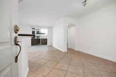  9263 Regents Rd #B108, La Jolla, CA 92037 - Photo 3